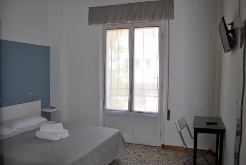 Hotel Urano Католика Екстериор снимка