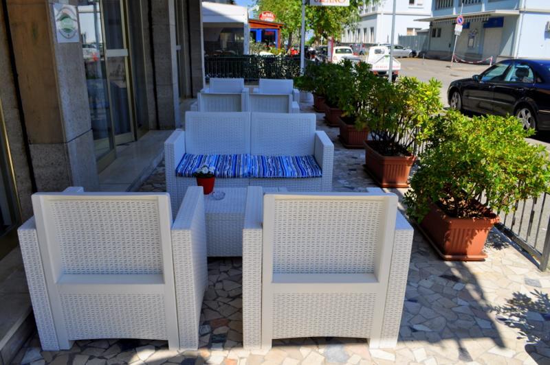Hotel Urano Католика Екстериор снимка
