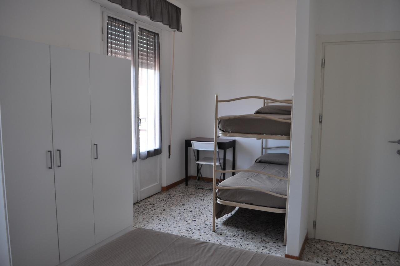 Hotel Urano Католика Екстериор снимка
