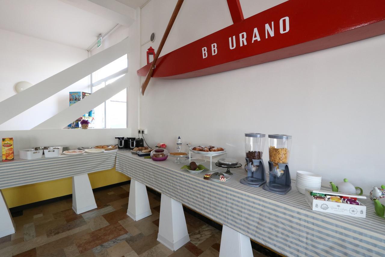 Hotel Urano Католика Екстериор снимка